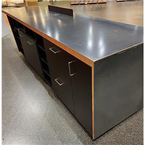 Lot 3

POS Counter - Double Long Size - Steel Top & Sides